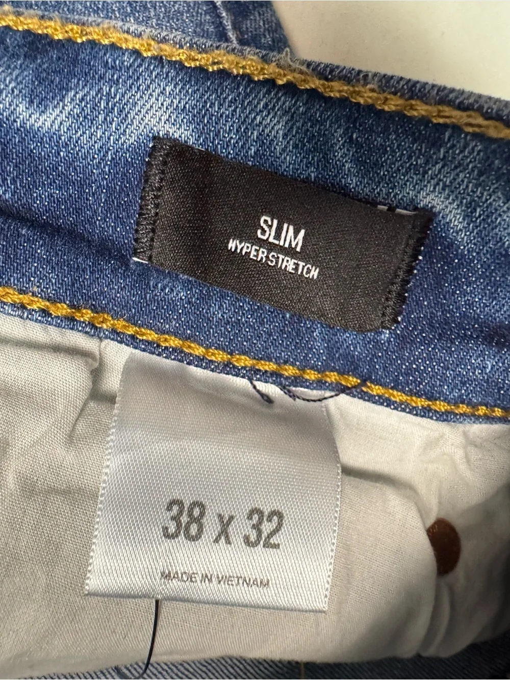 NWT New Express Slim Medium Wash Hyper Stretch Jeans Size 38 x 32
